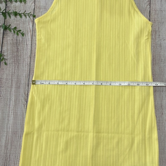 🌸 Clearance! 🌸 Yellow High Neck Body-con Mini Dress Size S - Picture 6 of 10
